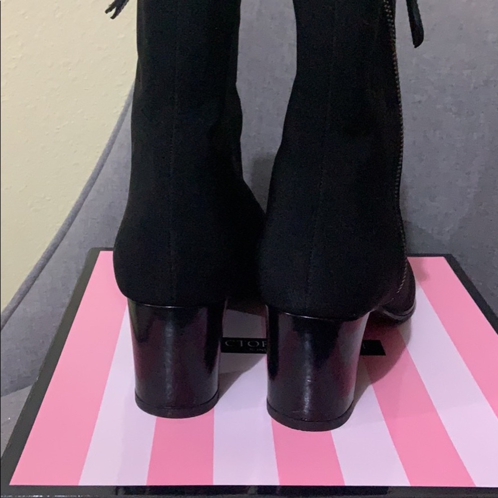 Heel boots